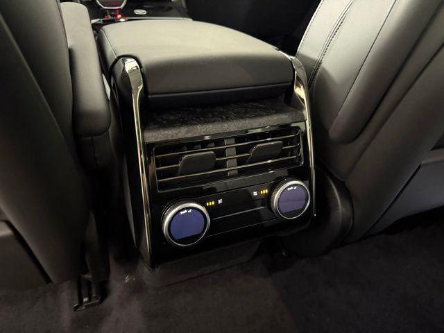 Photo of 2025 Varesine Blue Metallic Land Rover Range Rover Sport