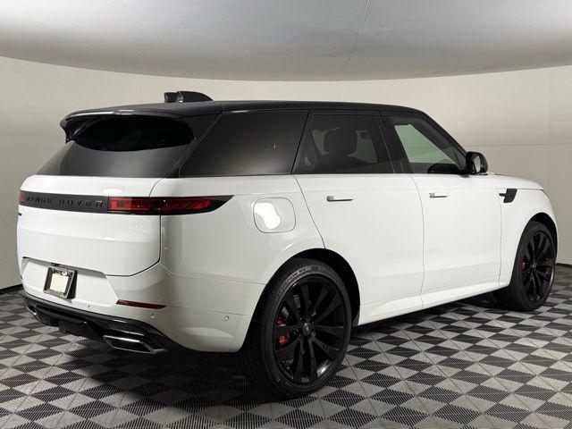Photo of 2025 White Land Rover Range Rover Sport