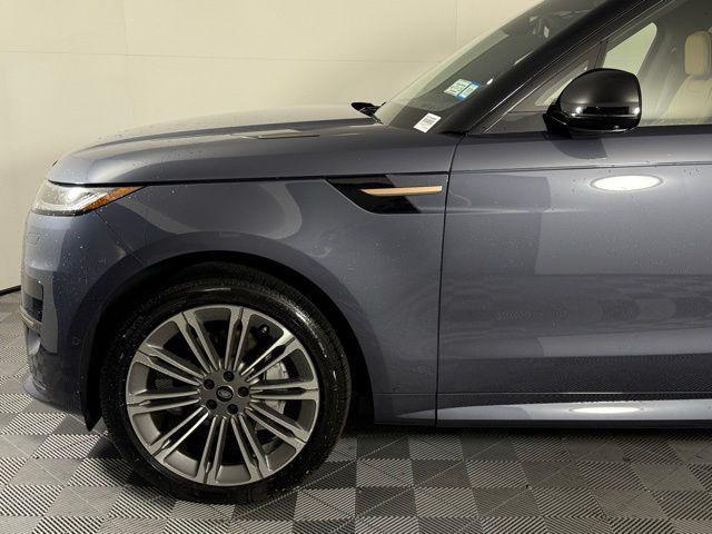 Photo of 2025 Varesine Blue Metallic Land Rover Range Rover Sport