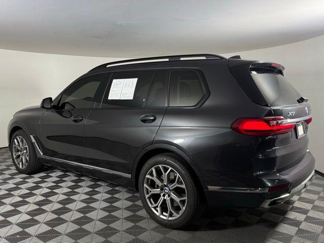 Photo of 2021 Dark Graphite BMW X7
