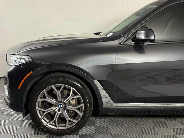 Photo of 2021 Dark Graphite BMW X7