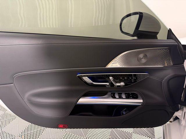 Photo of 2023 MANUFAKTUR Moonlight White Metallic Mercedes-Benz AMG SL 55