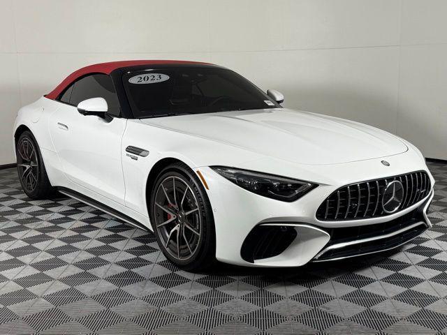 Photo of 2023 MANUFAKTUR Moonlight White Metallic Mercedes-Benz AMG SL 55