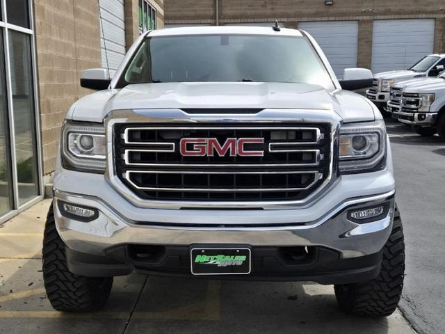 Photo of 2016 White GMC Sierra 1500