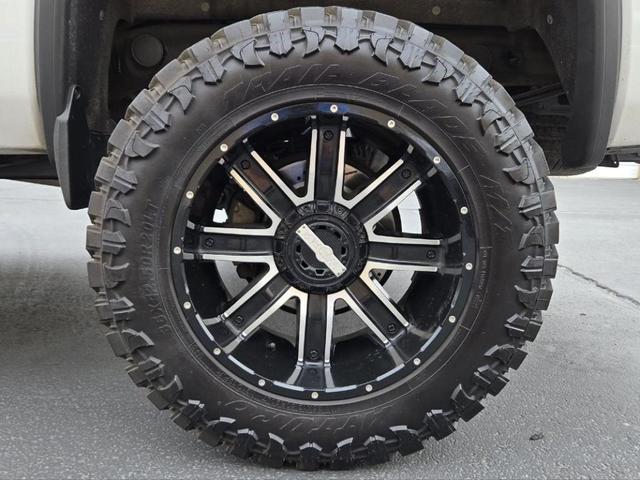 Photo of 2016 White GMC Sierra 1500