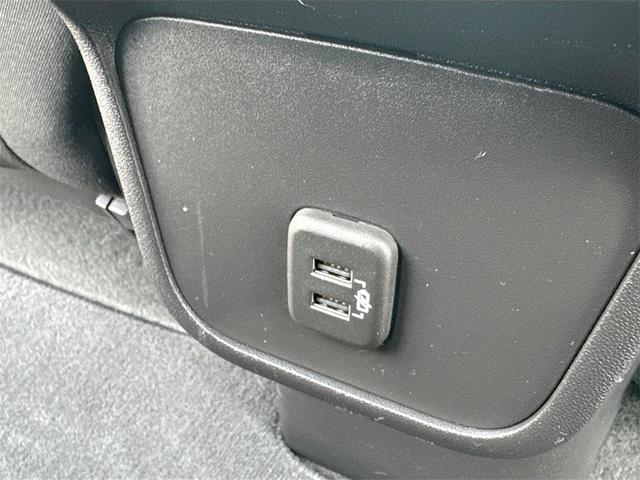 Photo of 2022 Mosaic Black Metallic Chevrolet Equinox