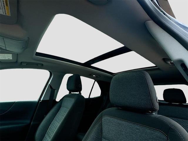 Photo of 2022 Mosaic Black Metallic Chevrolet Equinox