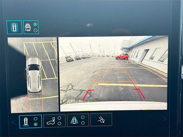 Photo of 2025 Summit White GMC Acadia