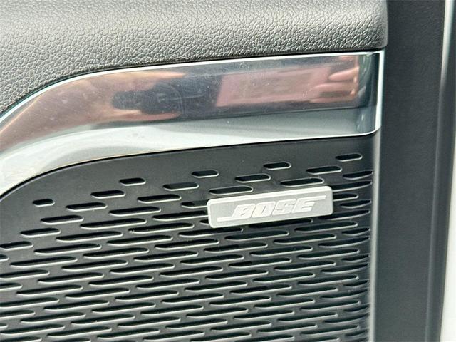 Photo of 2025 Summit White GMC Acadia