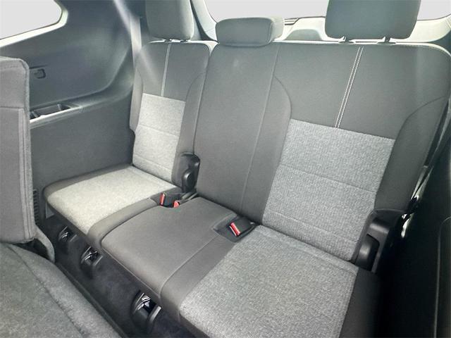 Photo of 2025 Summit White GMC Acadia