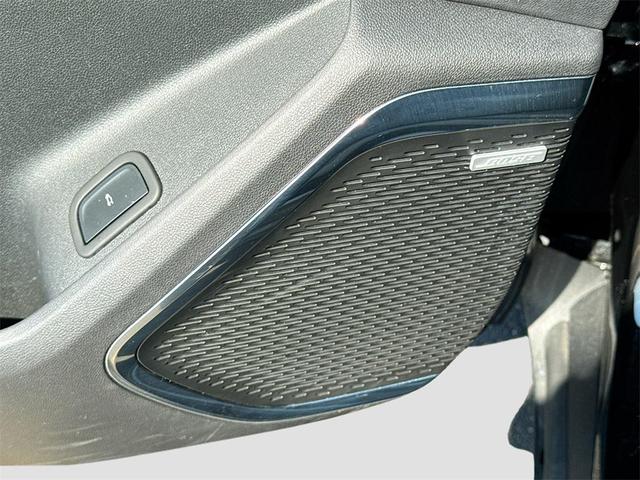 Photo of 2025 Ebony Twilight Metallic GMC Acadia