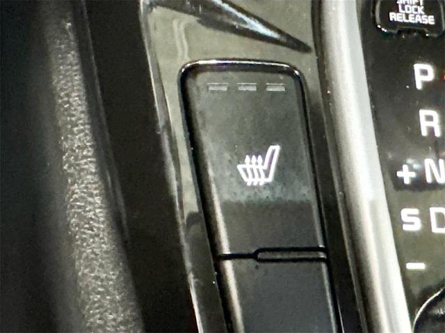 Photo of 2023 Steel Gray Kia Seltos