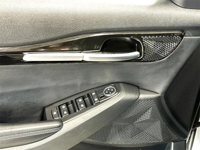 Photo of 2023 Steel Gray Kia Seltos
