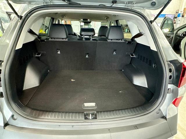 Photo of 2023 Steel Gray Kia Seltos