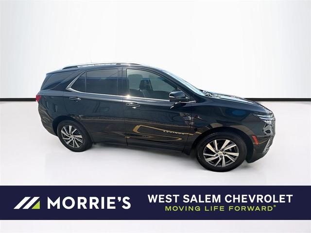 Photo of 2022 Mosaic Black Metallic Chevrolet Equinox