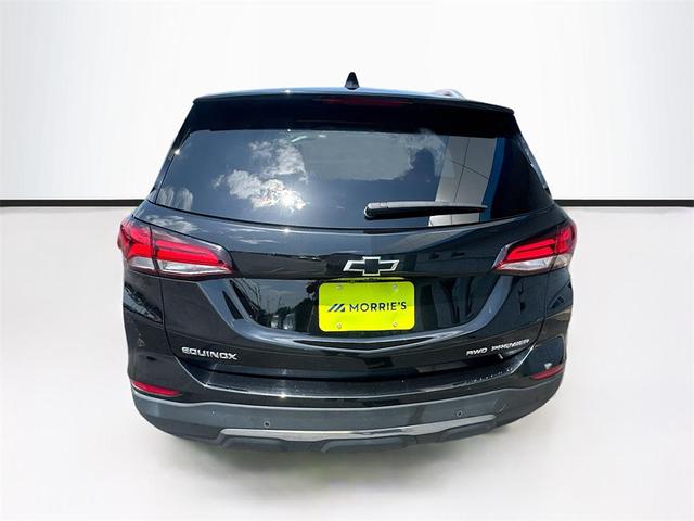 Photo of 2022 Mosaic Black Metallic Chevrolet Equinox