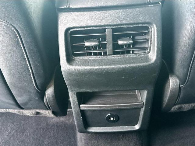 Photo of 2023 Carbonized Gray Metallic Ford Edge