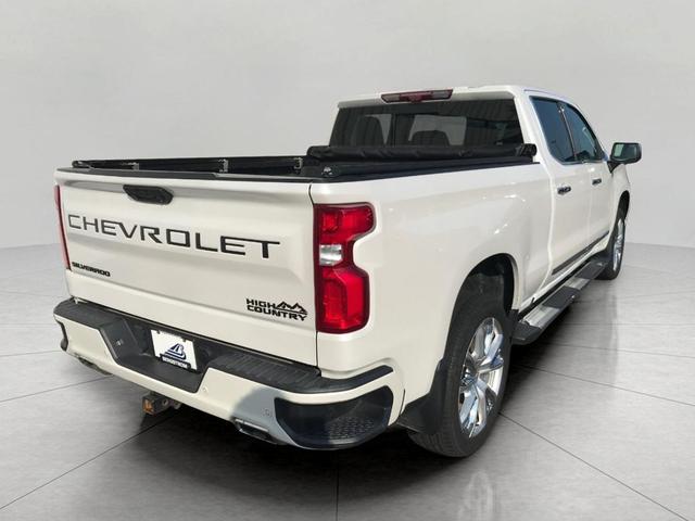 Photo of 2022 Iridescent Pearl Tricoat Chevrolet Silverado 1500