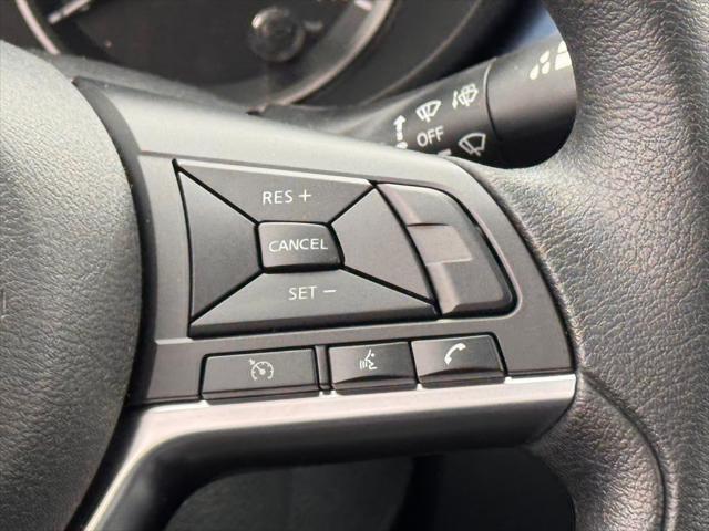 Photo of 2025 Brilliant Silver Metallic Nissan Versa