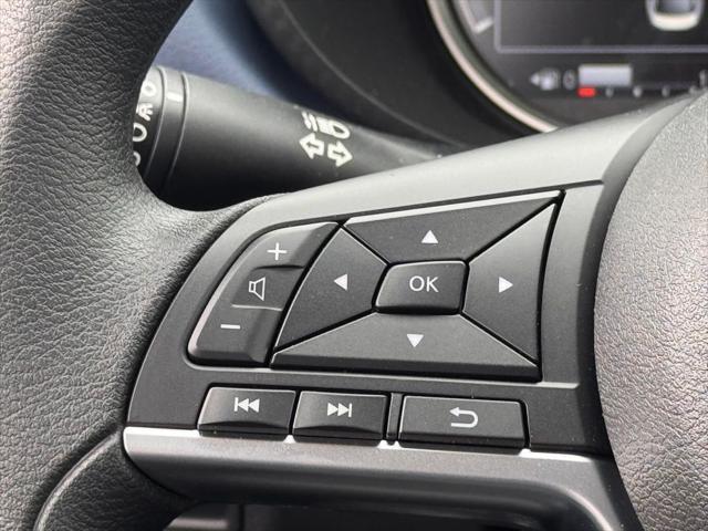 Photo of 2025 Brilliant Silver Metallic Nissan Versa