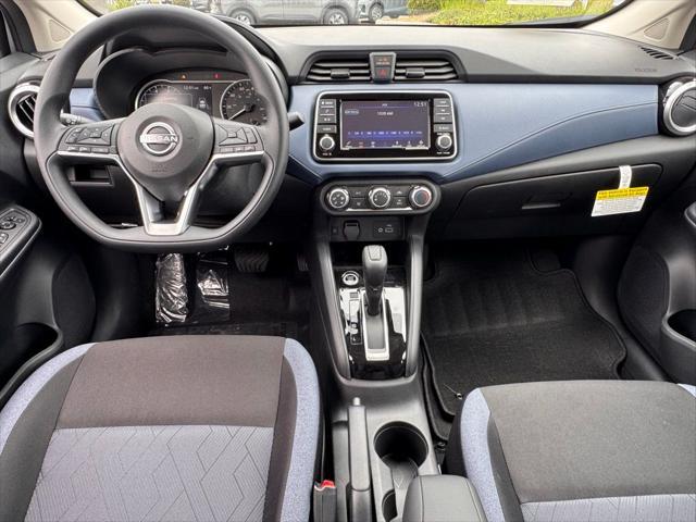 Photo of 2025 Brilliant Silver Metallic Nissan Versa