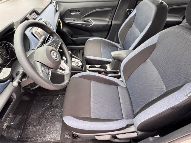 Photo of 2025 Brilliant Silver Metallic Nissan Versa