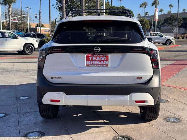 Photo of 2026 Aspen White Tricoat Nissan Kicks