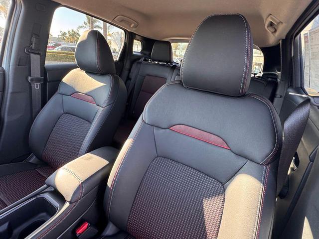 Photo of 2026 Aspen White Tricoat Nissan Kicks