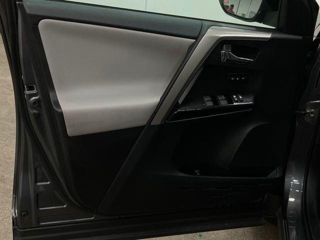 Photo of 2017 Magnetic Gray Metallic Toyota RAV4