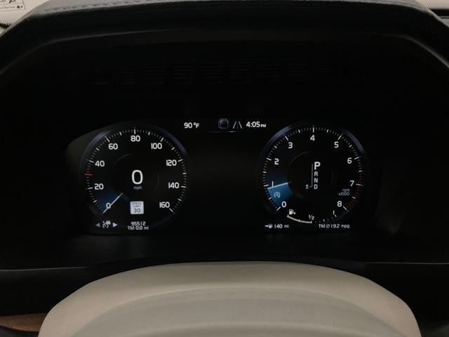 Photo of 2018 Pine Grey Metallic Volvo XC90