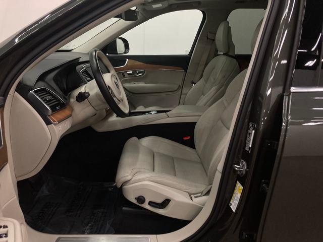 Photo of 2018 Pine Grey Metallic Volvo XC90