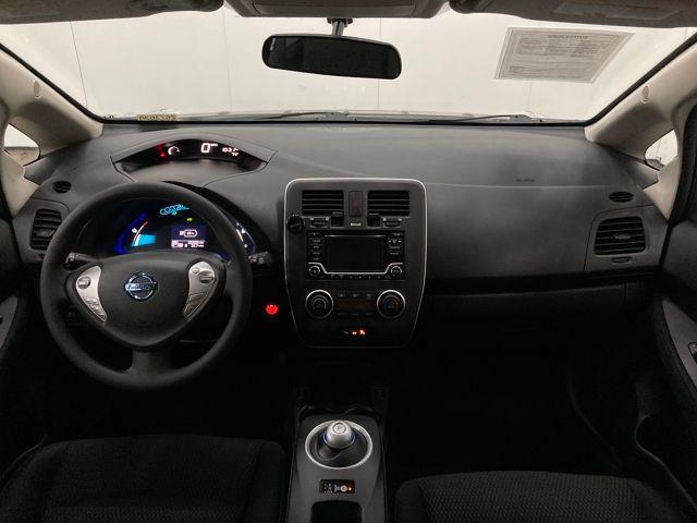 Photo of 2017 Super Black Nissan Leaf