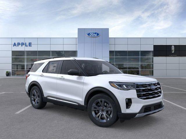Photo of 2025 Star White Metallic Tri-Coat Ford Explorer