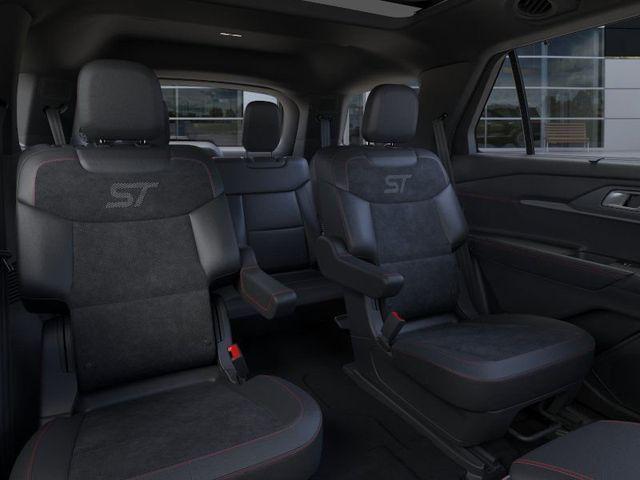 Photo of 2025 Star White Metallic Tri-Coat Ford Explorer