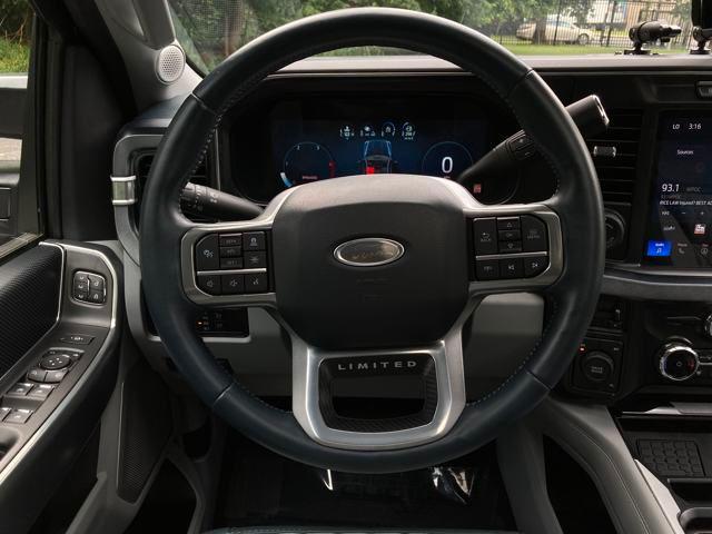 Photo of 2024 Agate Black Metallic Ford F-450