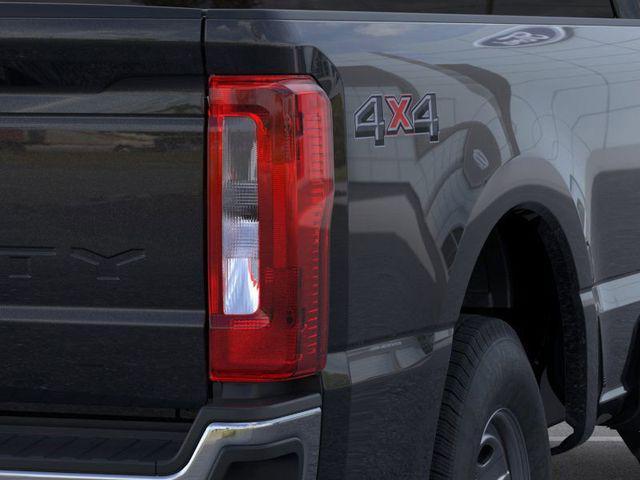 Photo of 2025 Agate Black Metallic Ford F-250