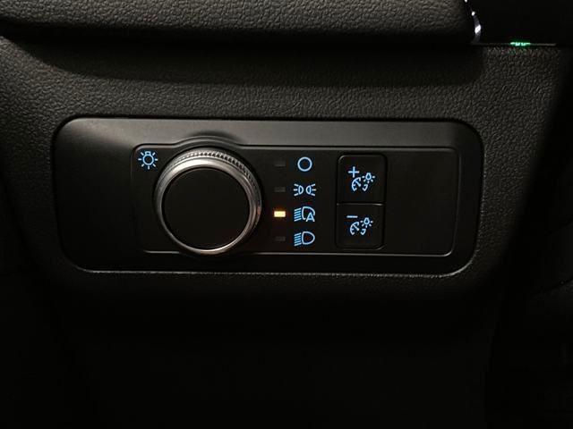 Photo of 2022 Carbonized Gray Metallic Ford Escape