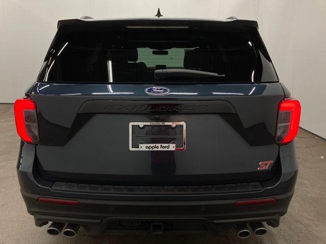 Photo of 2023 Stone Blue Metallic Ford Explorer