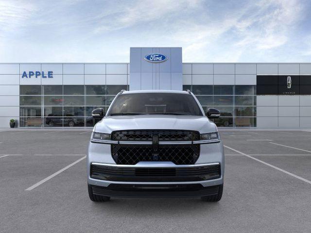 Photo of 2025 Gray Mist Metallic Tri-Coat Lincoln Navigator