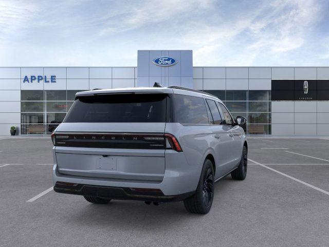Photo of 2025 Gray Mist Metallic Tri-Coat Lincoln Navigator
