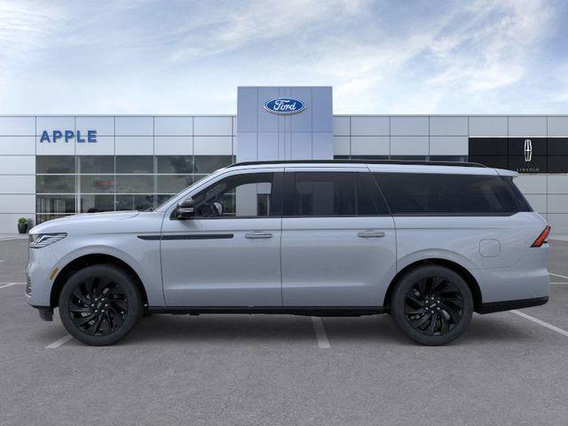 Photo of 2025 Gray Mist Metallic Tri-Coat Lincoln Navigator