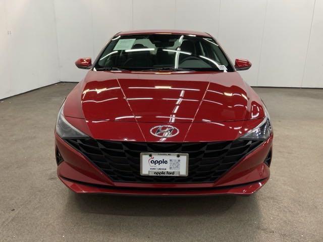 Photo of 2022 Scarlet Red Pearl Hyundai Elantra