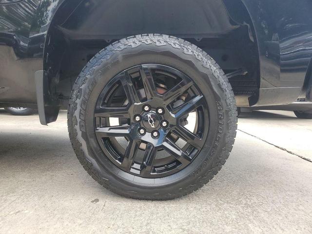 Photo of 2022 Black Chevrolet Silverado 1500