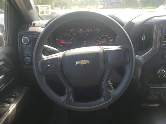 Photo of 2023 Black Chevrolet Silverado 2500