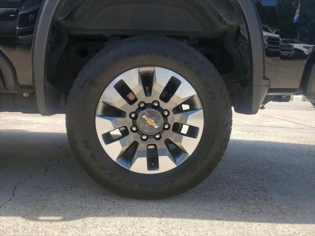 Photo of 2023 Black Chevrolet Silverado 2500