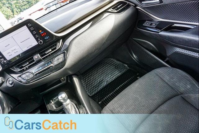 Photo of 2019 Silver Knockout Metallic Toyota C-HR