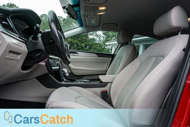 Photo of 2019 Scarlet Red Hyundai SONATA