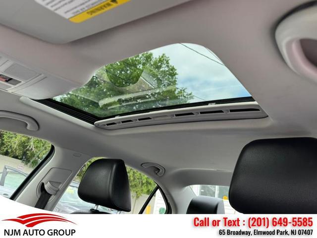 Photo of 2017 Platinum Gray Metallic Volkswagen Jetta