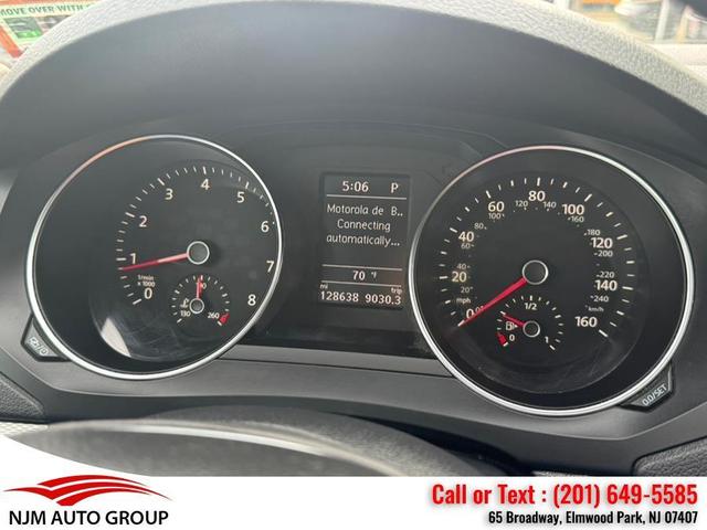 Photo of 2017 Platinum Gray Metallic Volkswagen Jetta