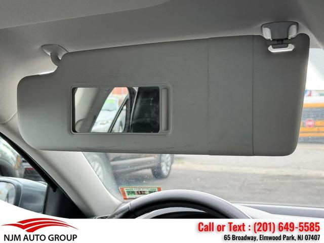 Photo of 2017 Platinum Gray Metallic Volkswagen Jetta